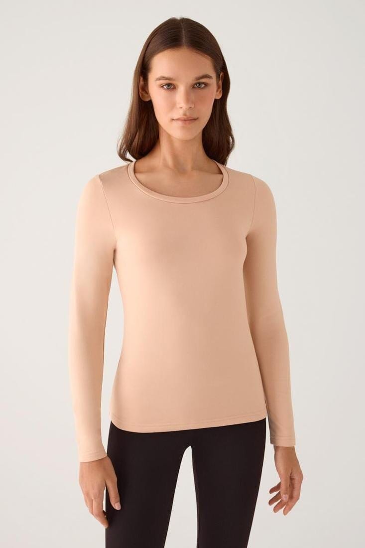 Camiseta térmica básica de mujer Ysabel Mora 70044 en color nude