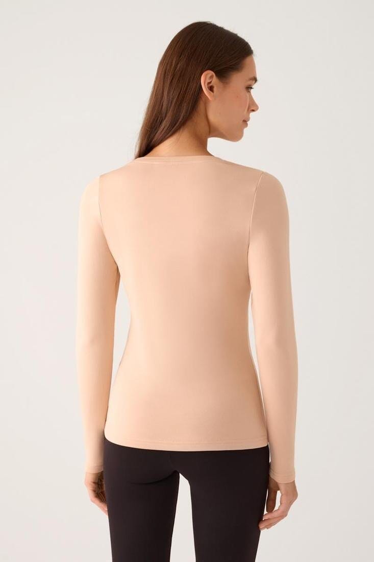 Camiseta térmica básica de mujer Ysabel Mora 70044 en color nude