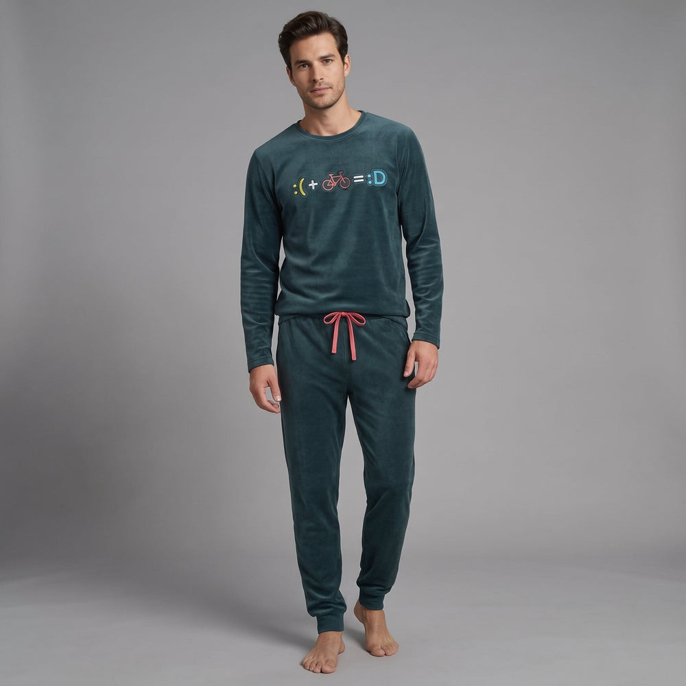 Pijama de microvelour de hombre Dark Elephant MV010 verde con bicicleta y pantalón liso