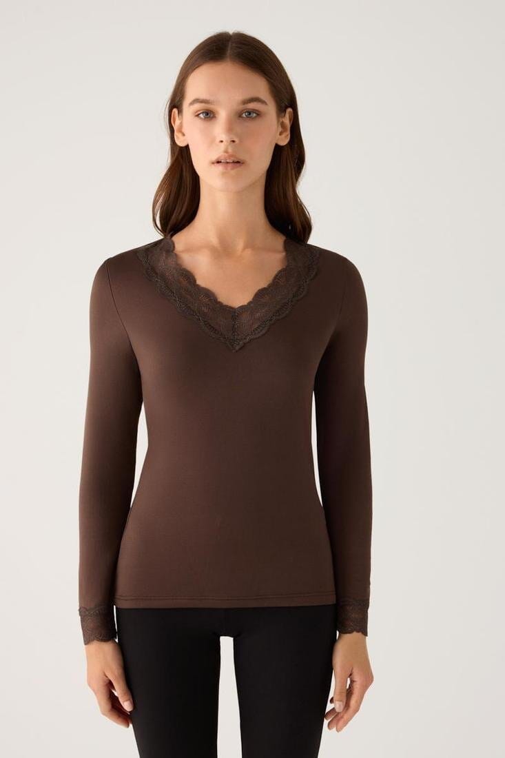Camiseta térmica de mujer Ysabel Mora 70041 en color chocolate oscuro