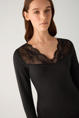 Camiseta térmica de mujer Ysabel Mora 70040 en color negro