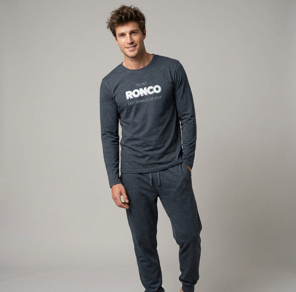 Pijama Cozy Premium de hombre Dark Elephant CZP70 con camiseta de mensaje bordado